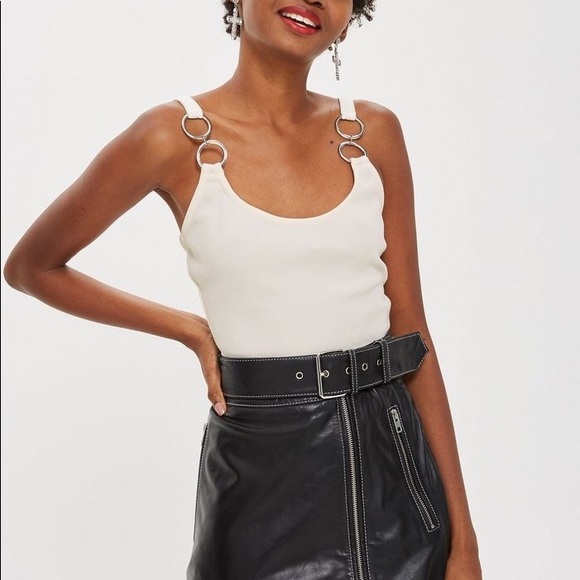 Top shop hardware strap crop top, BNWT - Picture 5 of 5